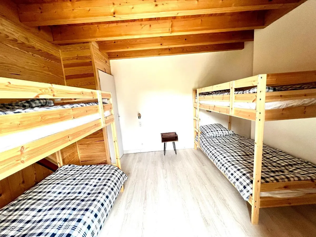 * Magnifique Chalet Entre Les Pistes Et La Ville * カンパン フランス