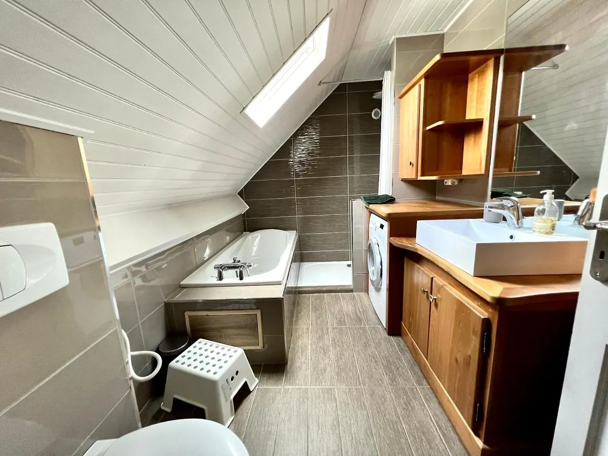 * Magnifique Chalet Entre Les Pistes Et La Ville * カンパン
